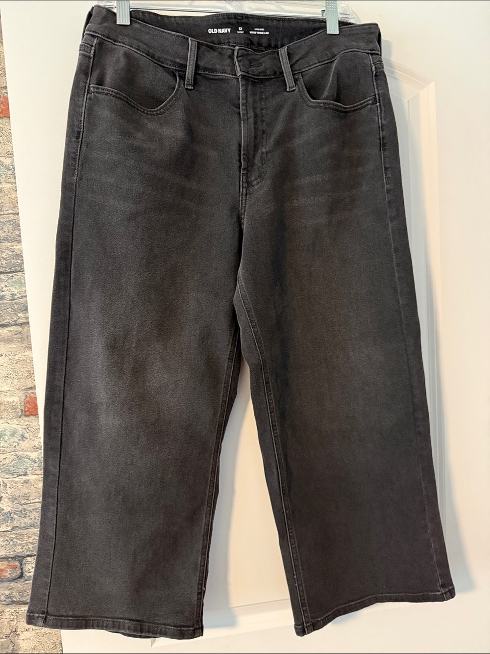 Old Navy Women's Black Cropped Wide-Leg Jeans
